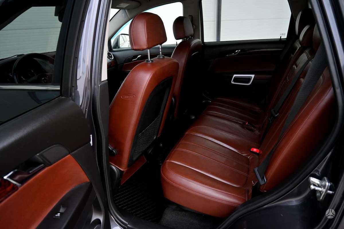 Opel Antara, 2.2 l., Внедорожник / Кроссовер