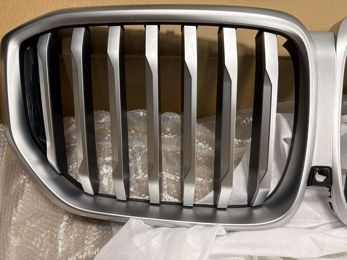 BMW X5, 51135A67CC5, apdailos detalės