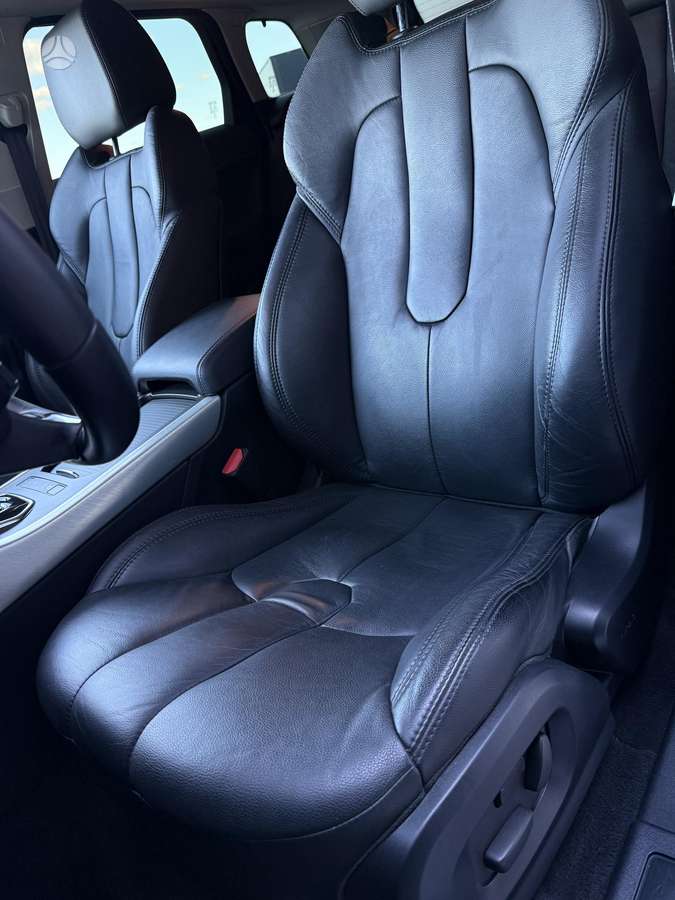 Land Rover Evoque, 2.2 l., Внедорожник / Кроссовер