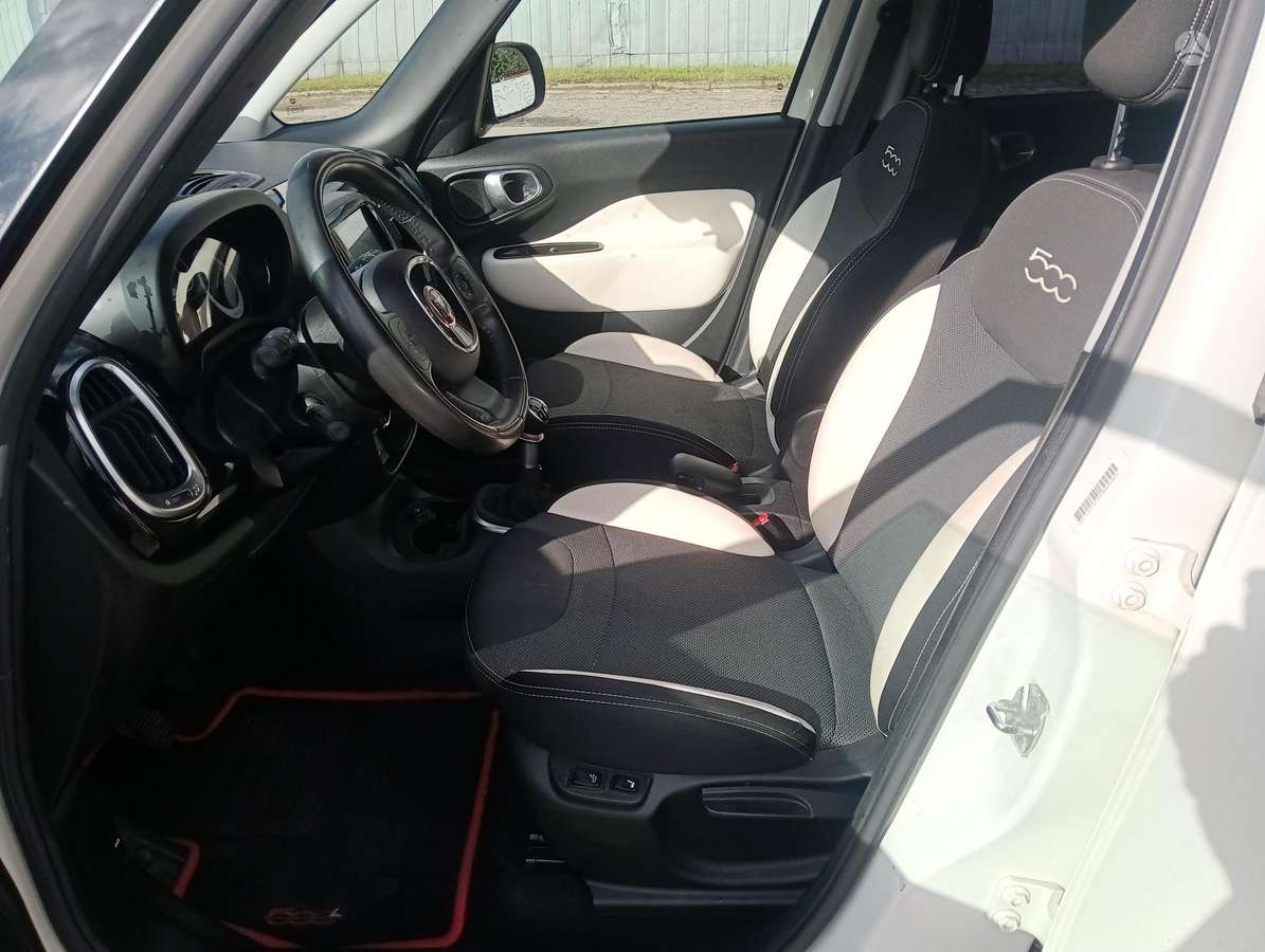 Fiat 500L, 1.6 l., Хэтчбек
