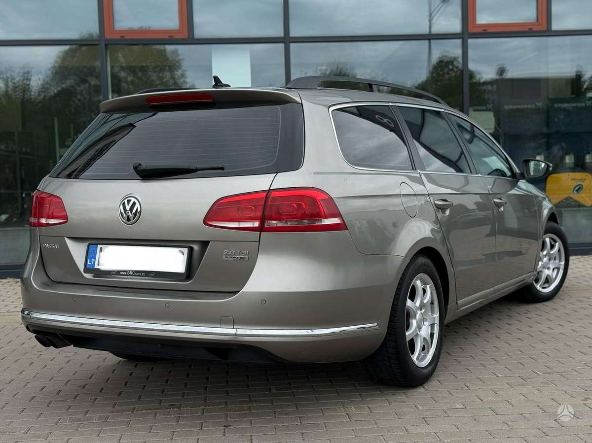 Volkswagen Passat, 2.0 l., Универсал