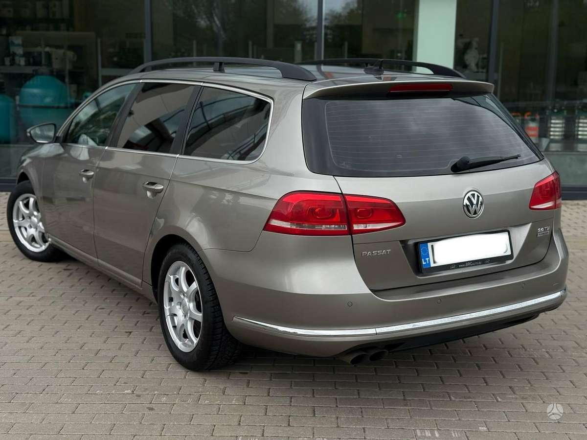 Volkswagen Passat, 2.0 l., Универсал