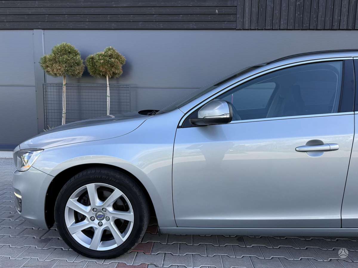 Volvo V60, 2.4 l., Универсал