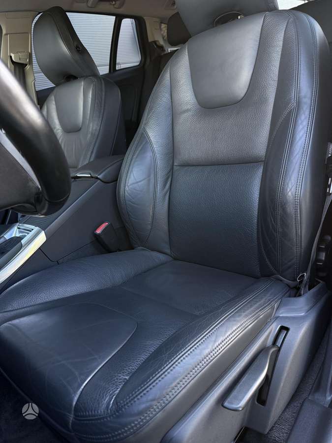 Volvo V60, 2.4 l., Универсал