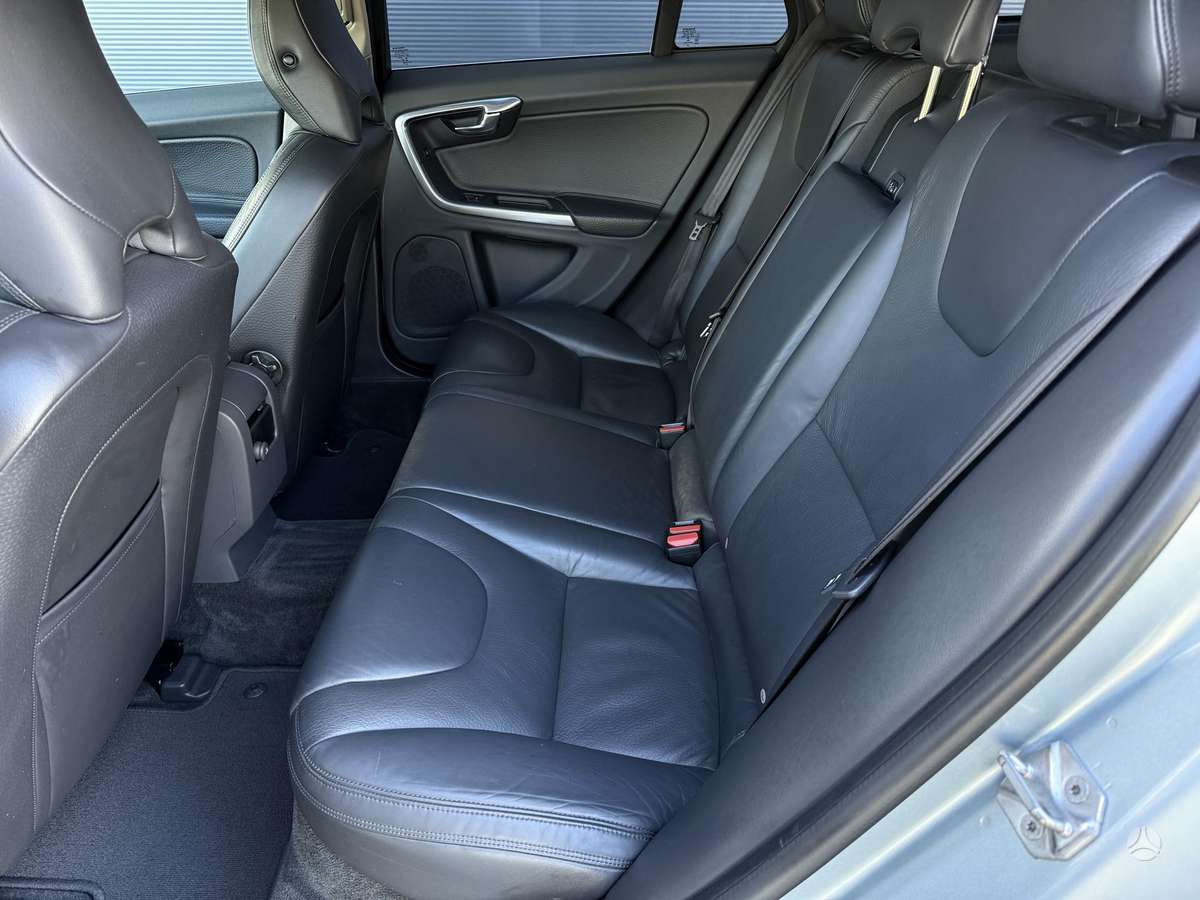 Volvo V60, 2.4 l., wagon