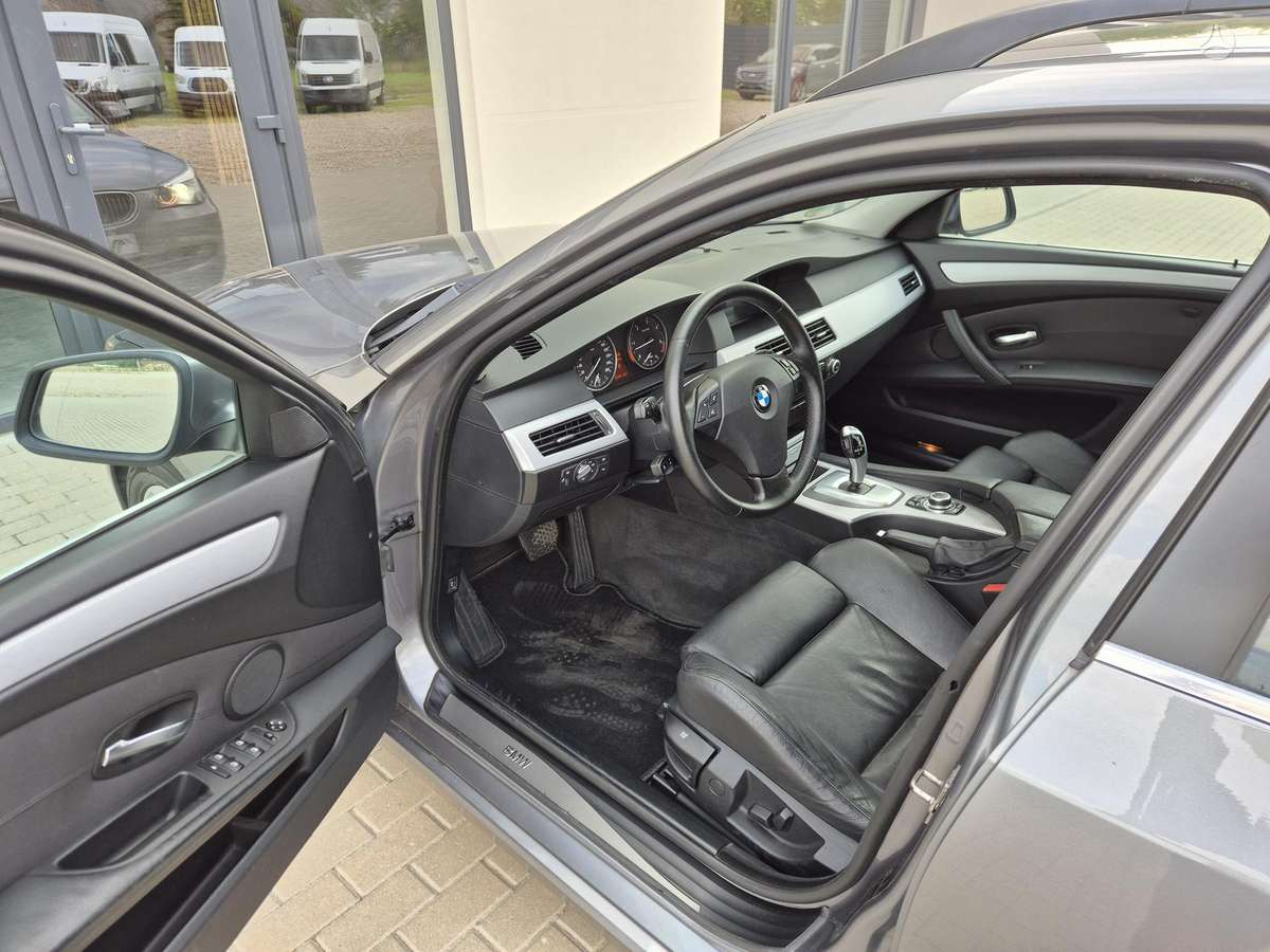 BMW 525, 3.0 l., wagon