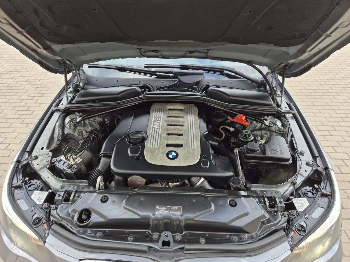 BMW 525, 3.0 l., Универсал