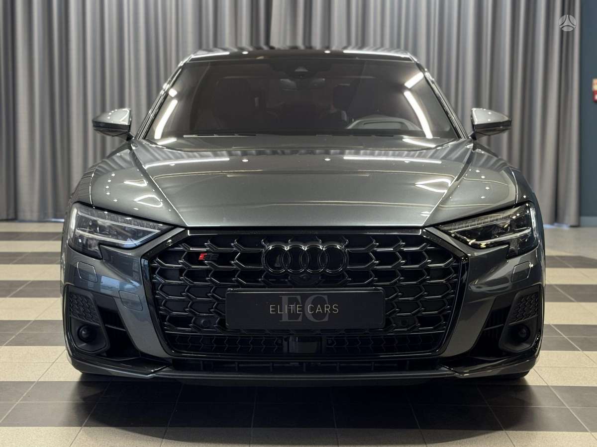 Audi S8, 4.0 l., sedanas