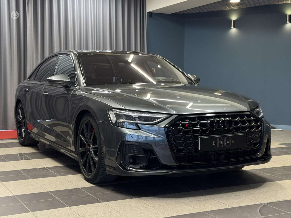 Audi S8, 4.0 l., sedanas