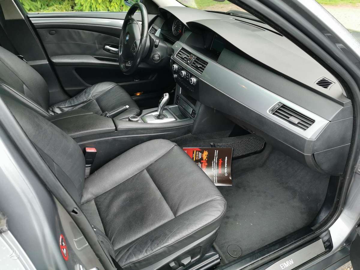 BMW 525, 3.0 l., Седан