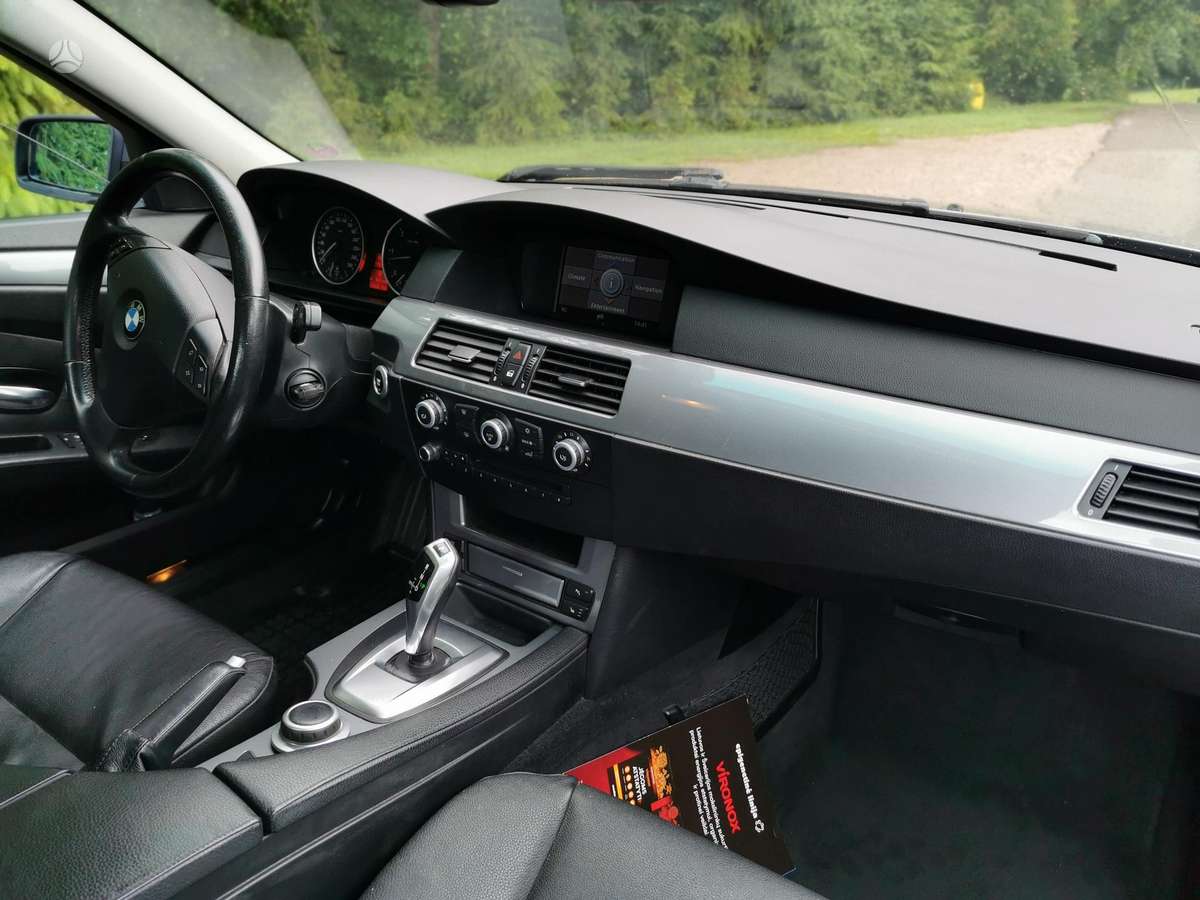 BMW 525, 3.0 l., Седан