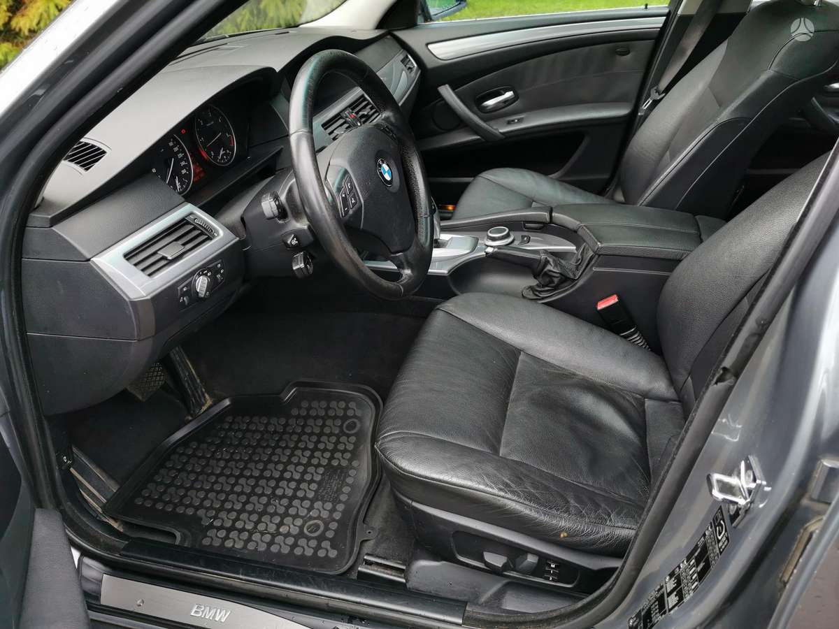 BMW 525, 3.0 l., Седан