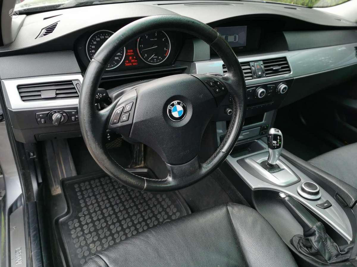 BMW 525, 3.0 l., Седан