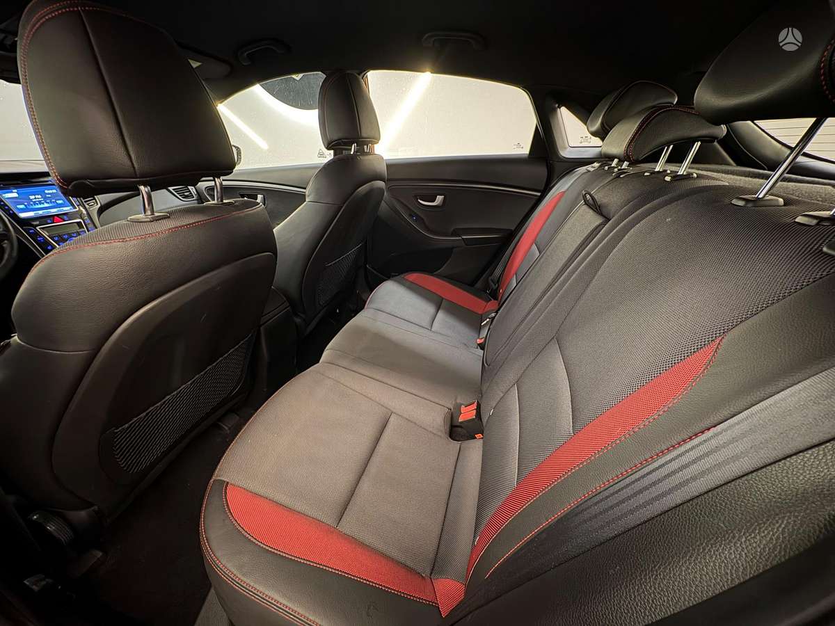 Hyundai i30, 1.6 l., hatchback