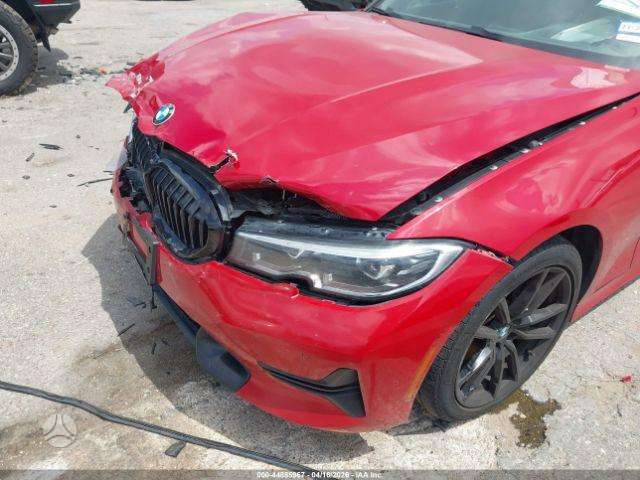 BMW 330, 2.0 l., Седан