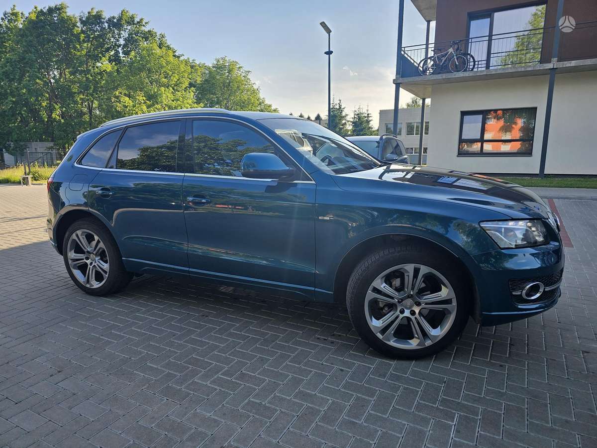 Audi Q5, 2.0 l., Внедорожник / Кроссовер
