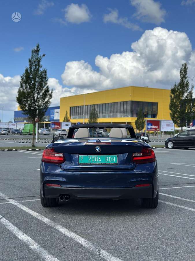 BMW 228, 2.0 l., convertible