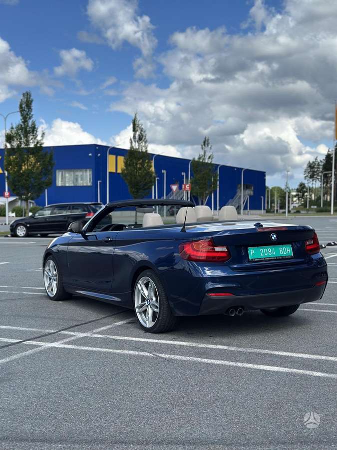 BMW 228, 2.0 l., Кабриолет