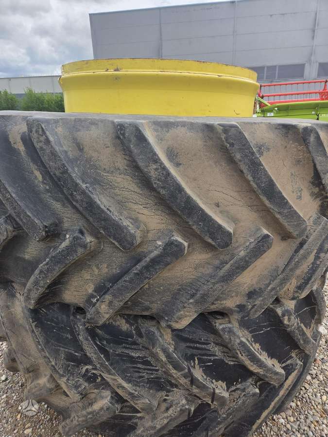 John Deere 8400 R, traktoriai