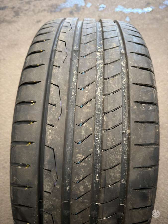 Continental PremiumContact 7, summer 255/50 R20
