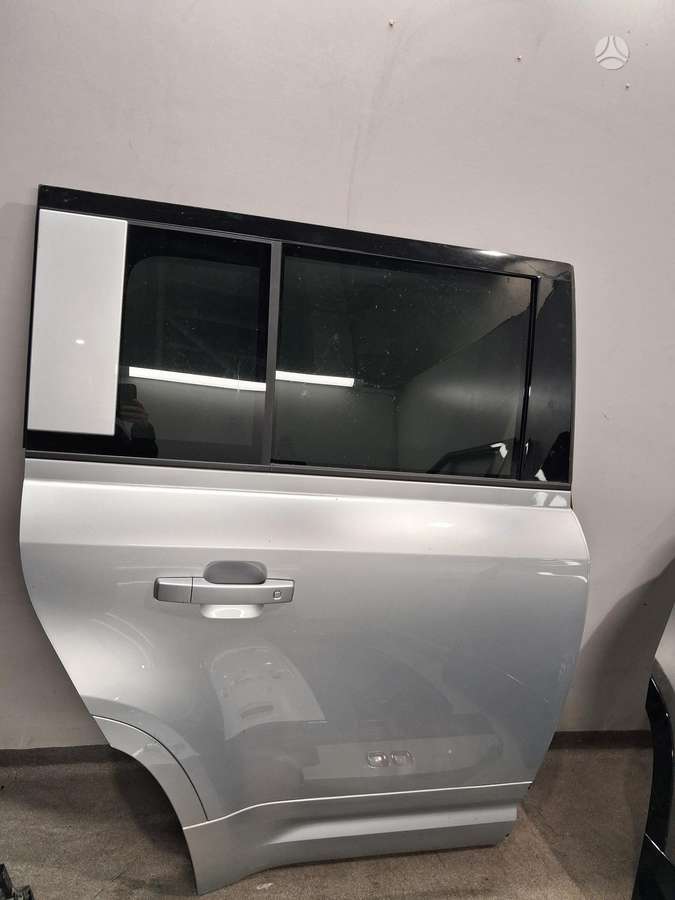 Land Rover Defender rezerves daļās