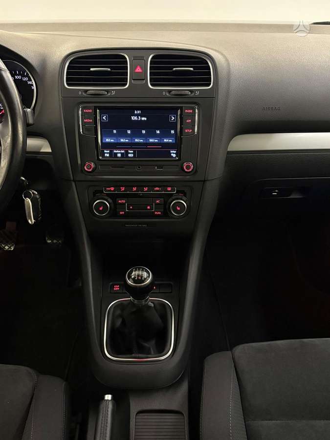 Volkswagen Golf, 1.4 l., Хэтчбек