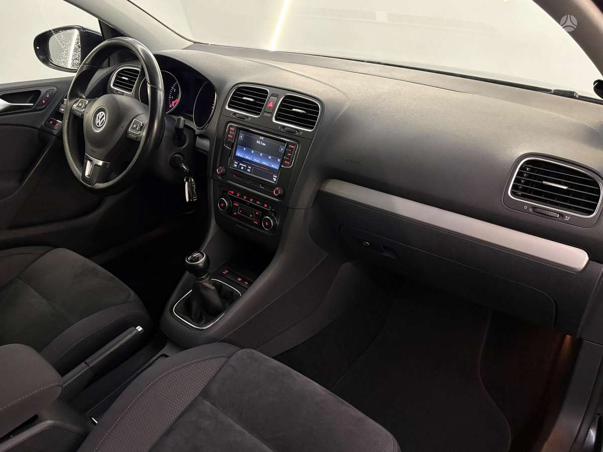 Volkswagen Golf, 1.4 l., Хэтчбек