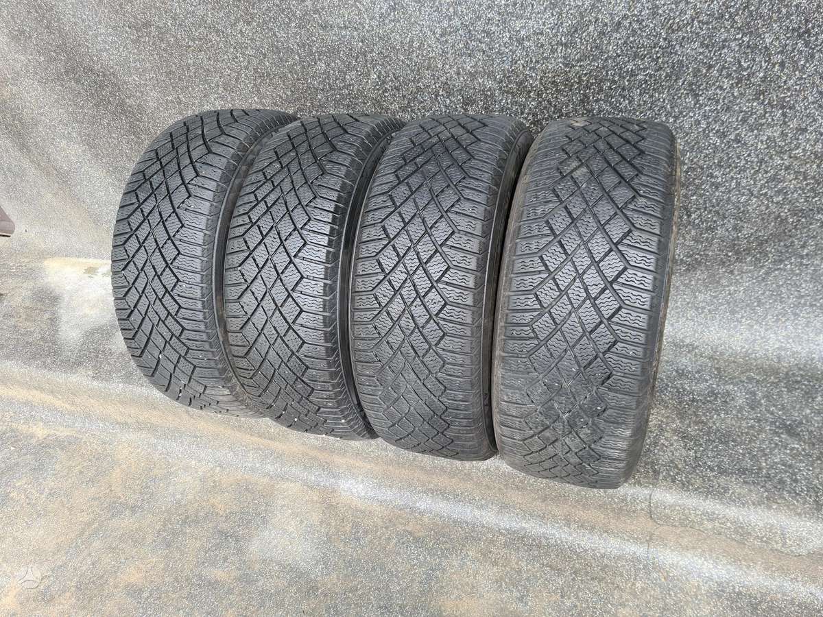 Continental, žieminės 205/55 R16
