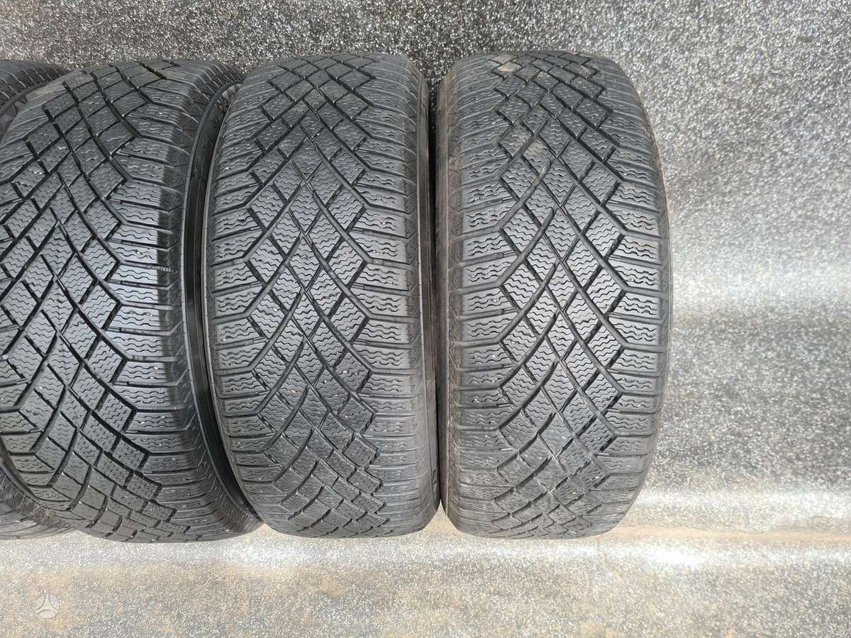 Continental, зимние 205/55 R16