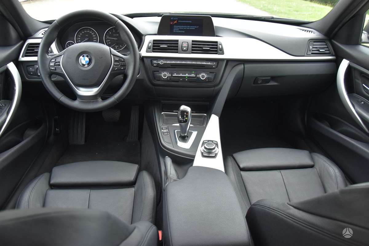 BMW 320, 2.0 l., Седан