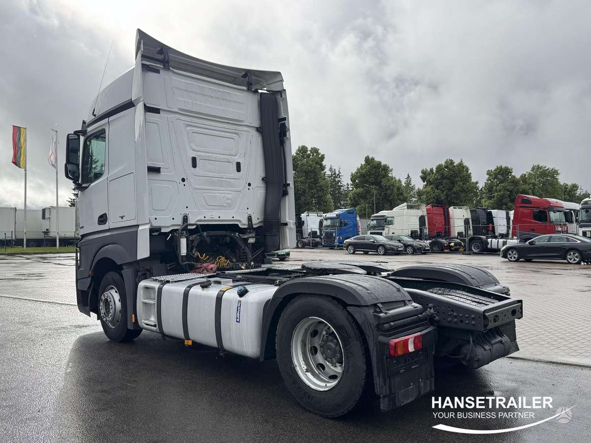 Mercedes-Benz Actros 1845, double sleeper
