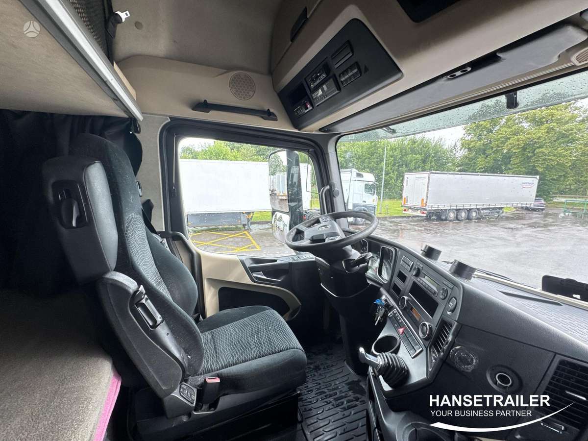 Mercedes-Benz Actros 1845, double sleeper