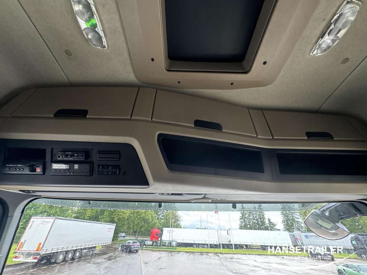 Mercedes-Benz Actros 1845, double sleeper