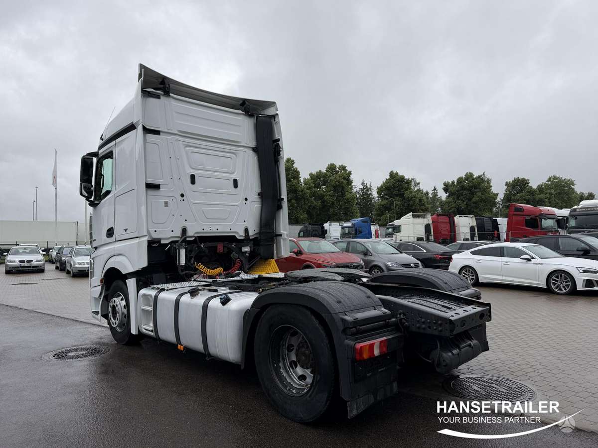 Mercedes-Benz Actros 1845, double sleeper