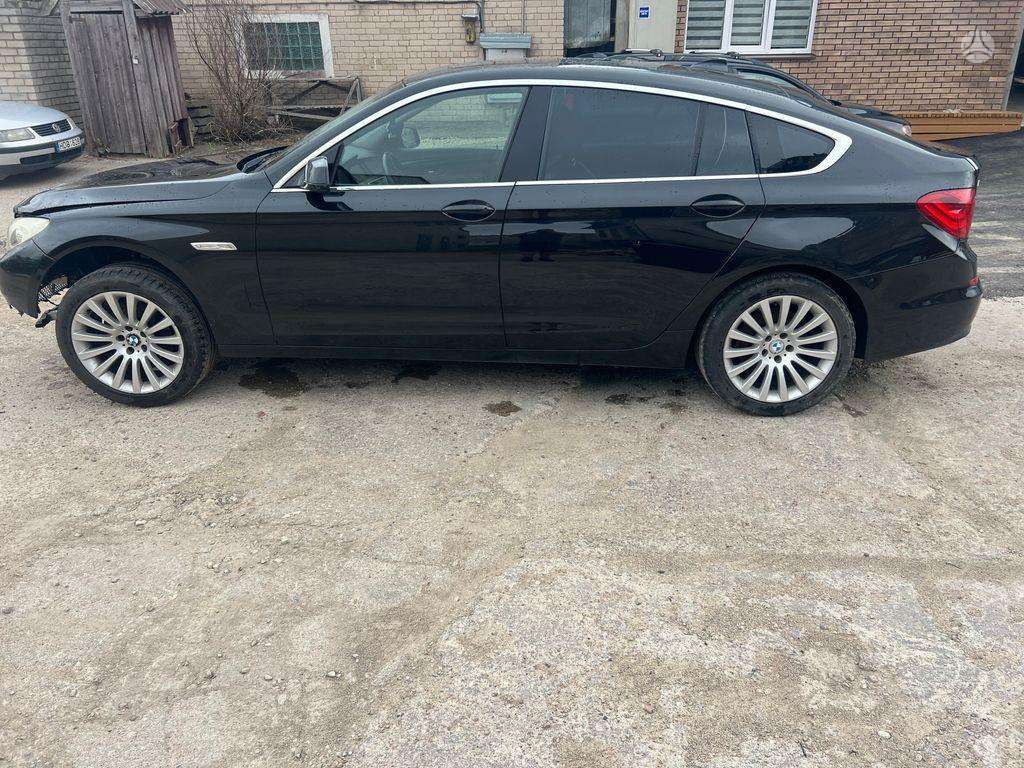 BMW 5 serija 37062388618