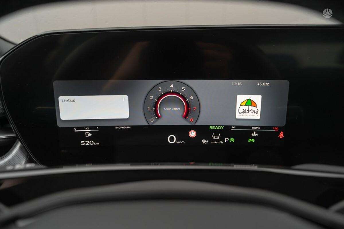 Audi Q3, 1.5 l., off-road / crossover