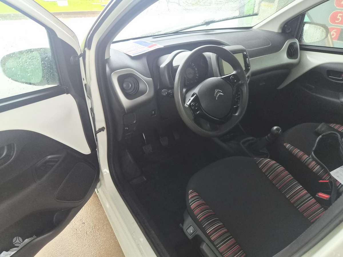 Citroen C1, 1.2 l., Хэтчбек