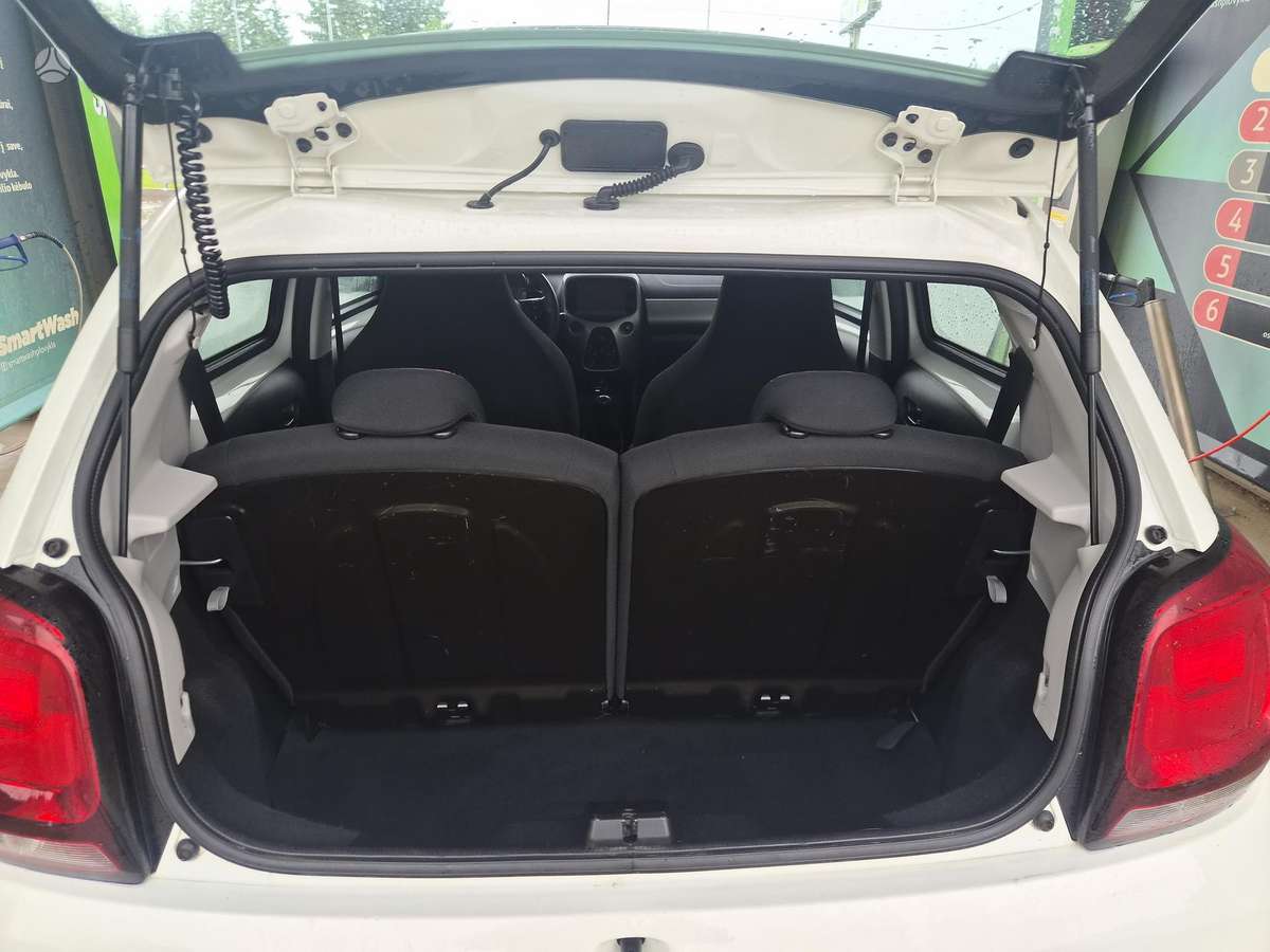 Citroen C1, 1.2 l., hatchback