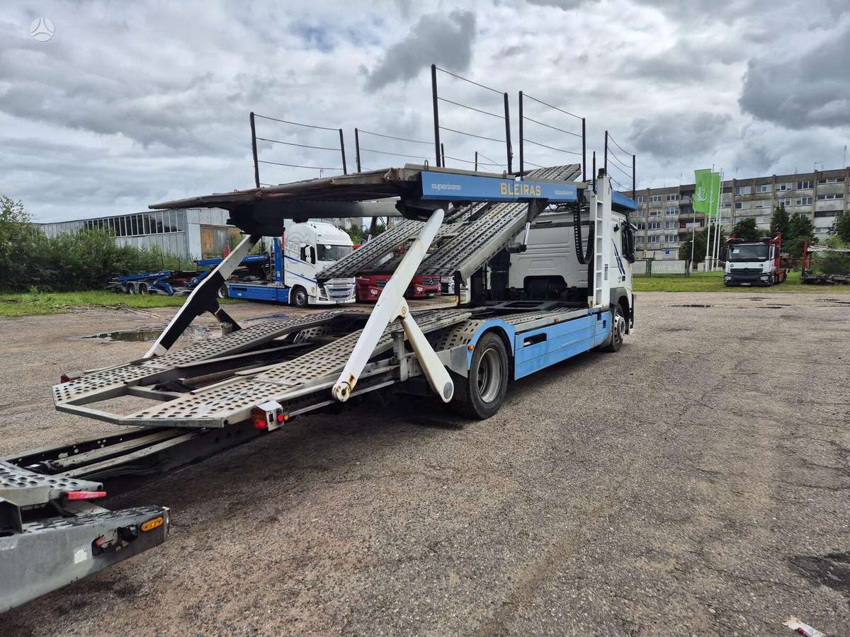 Volvo +KASSBOHRER 2007, auto vedēji