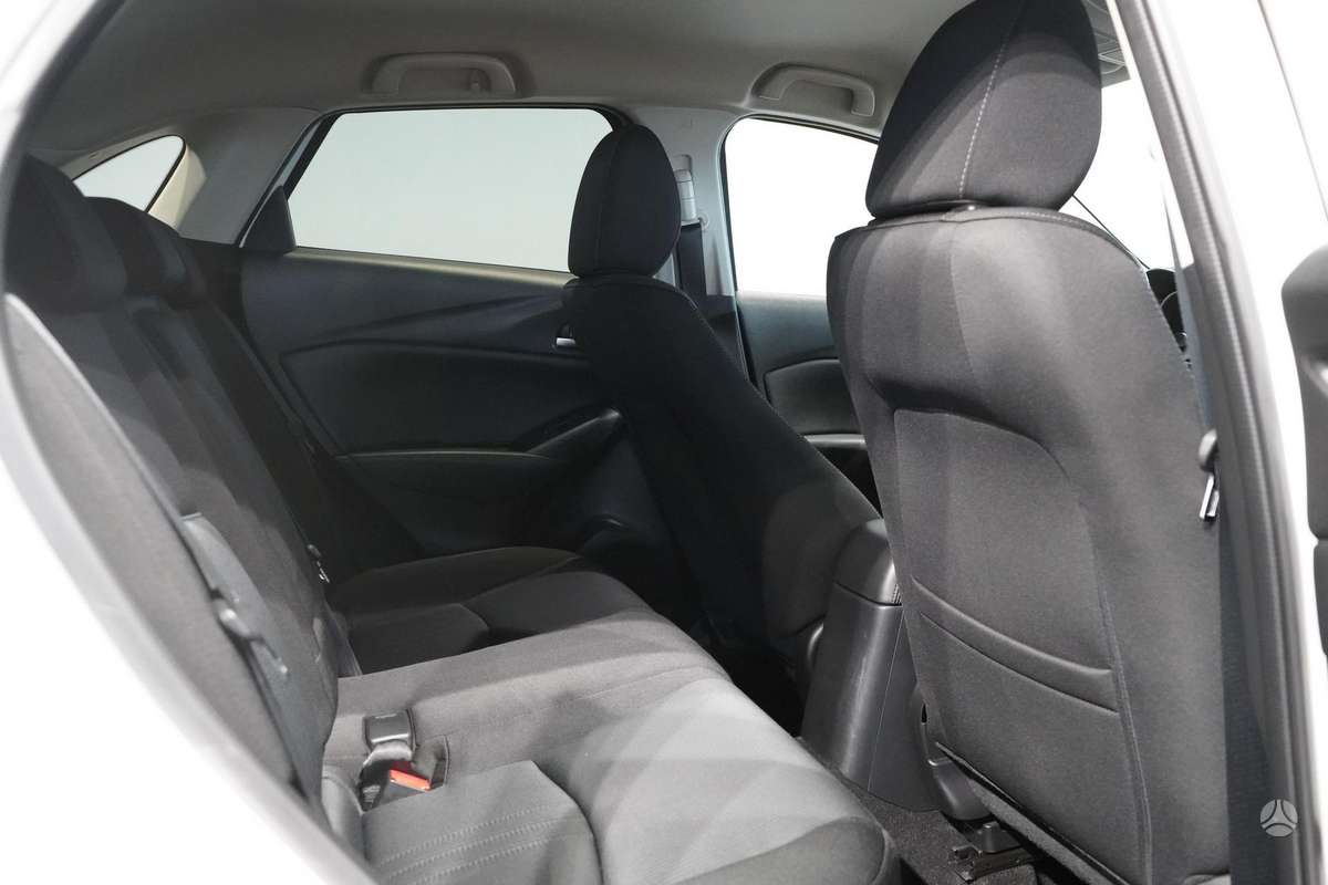 Mazda CX-3, 2.0 l., off-road / crossover