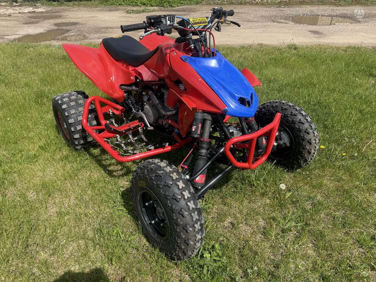 Honda TRX 450cc, keturračiai