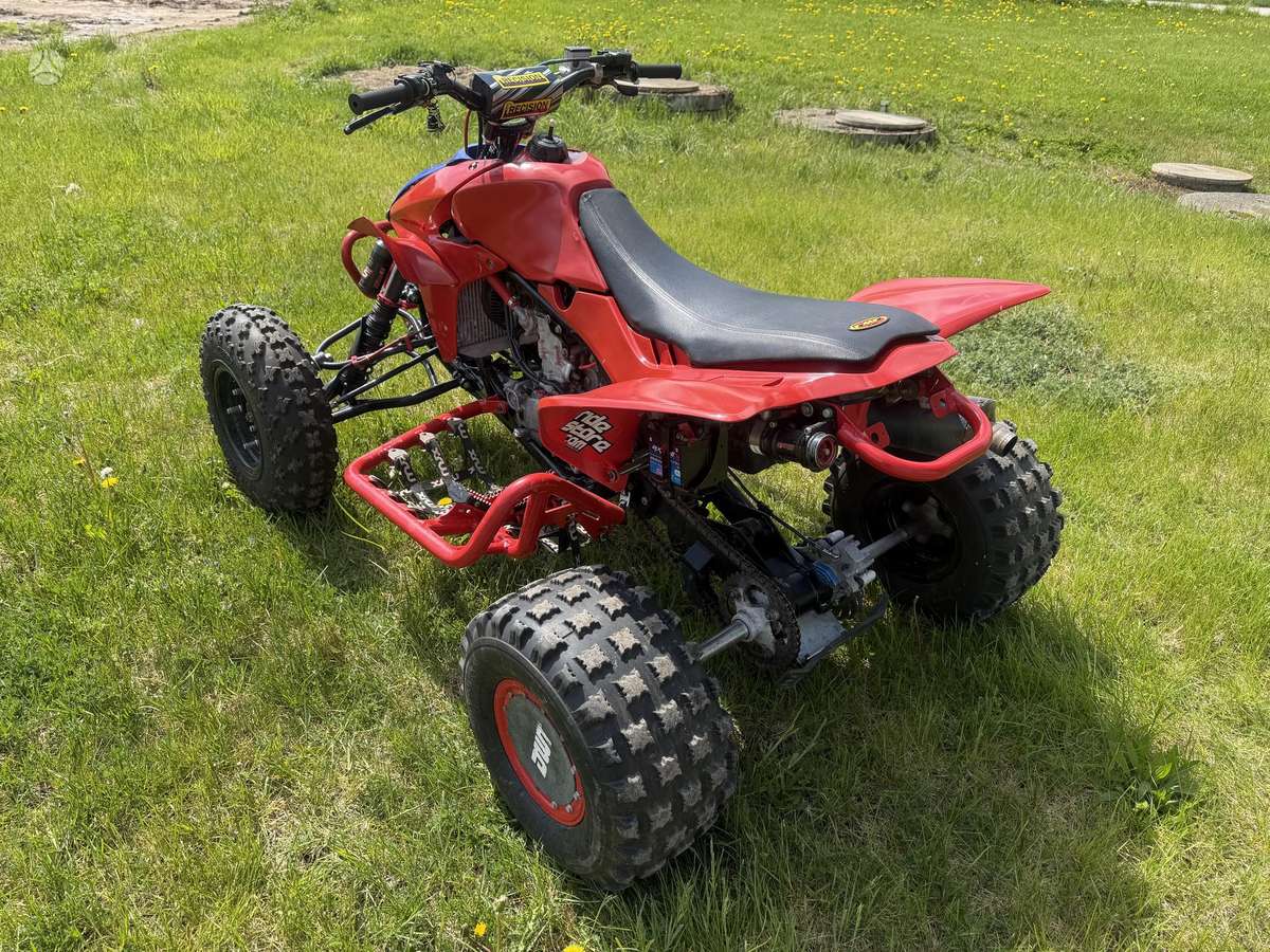 Honda TRX 450cc, keturračiai