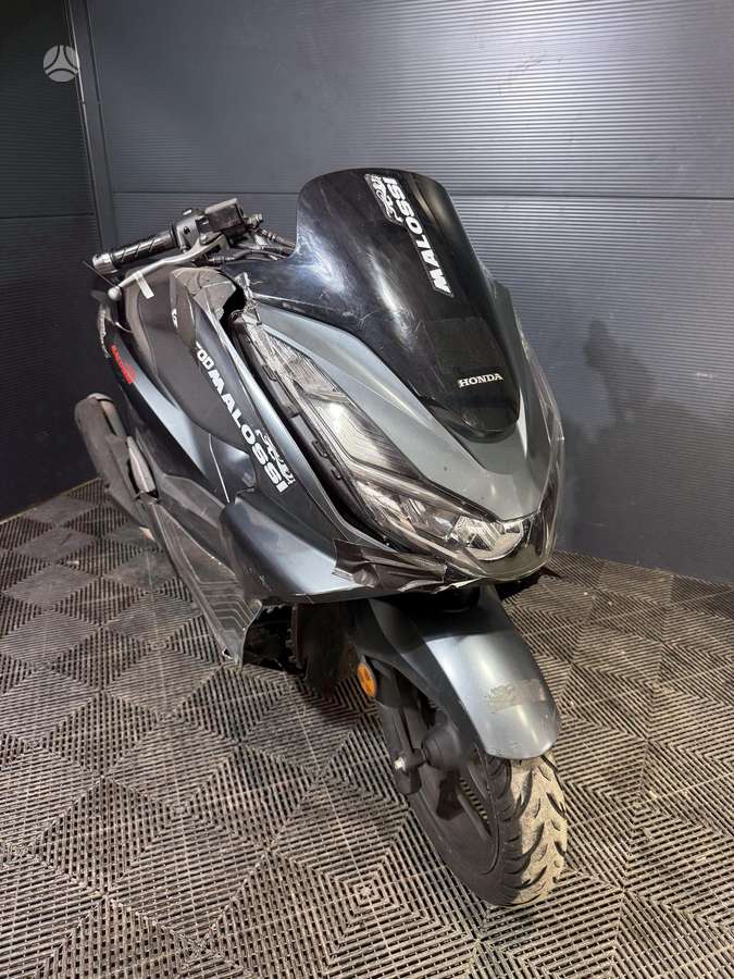 Honda PCX 125cc, мотороллеры / мопеды