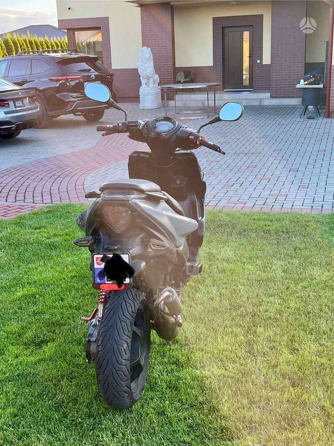 Yamaha Aerox 50cc, мотороллеры / мопеды