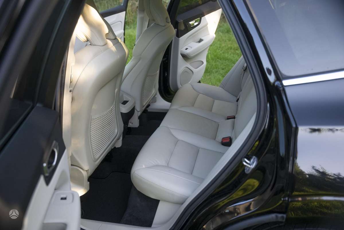 Volvo XC60 - 10