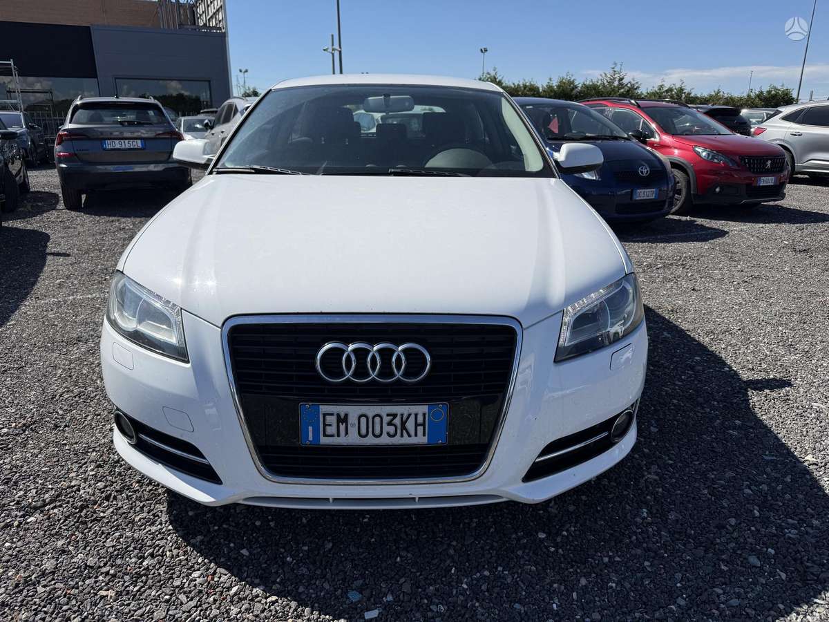Audi A3, 1.6 l., hatchback