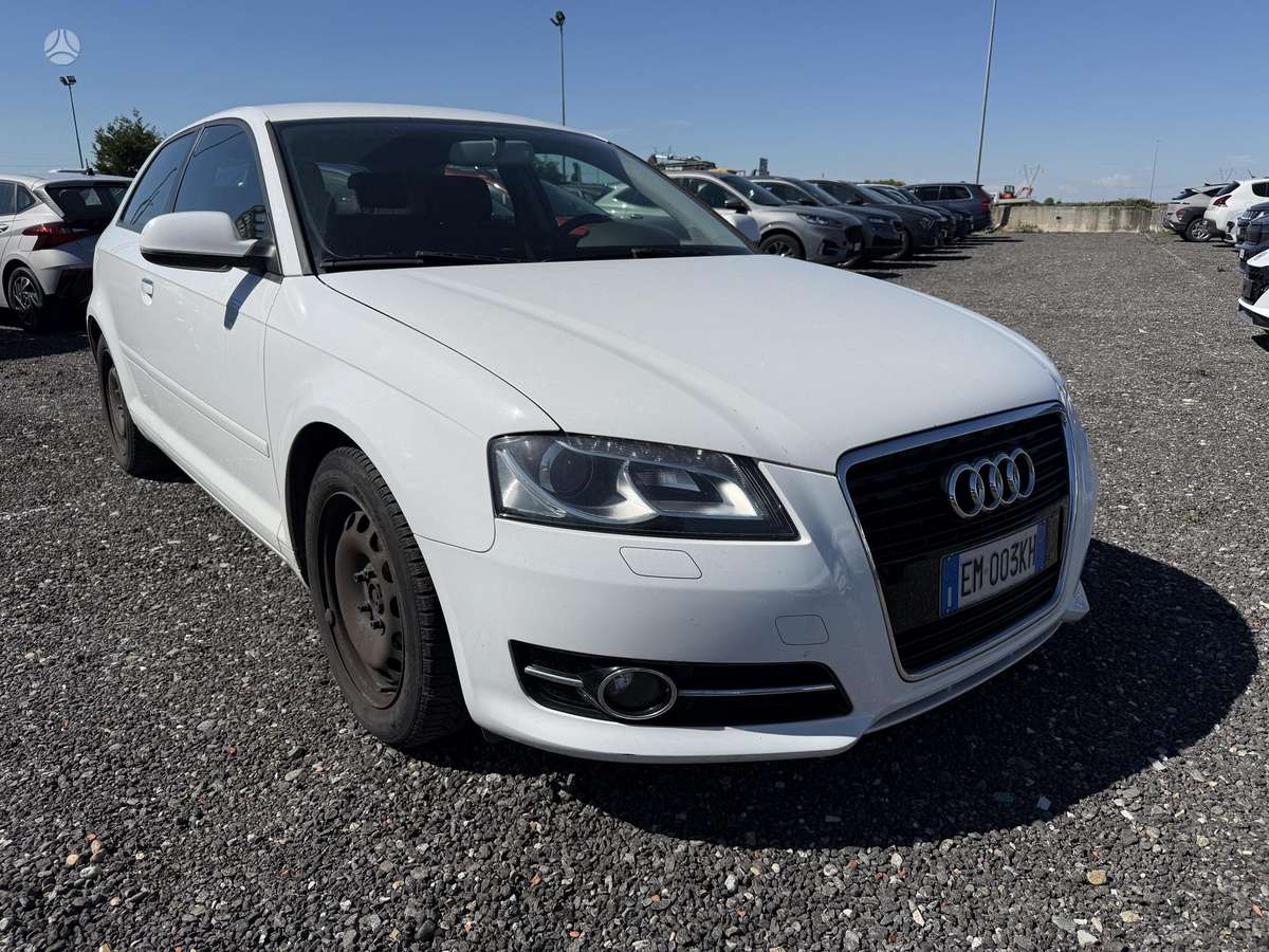 Audi A3, 1.6 l., hatchback