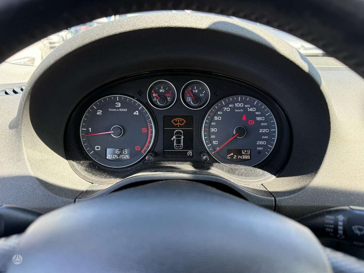 Audi A3, 1.6 l., Хэтчбек