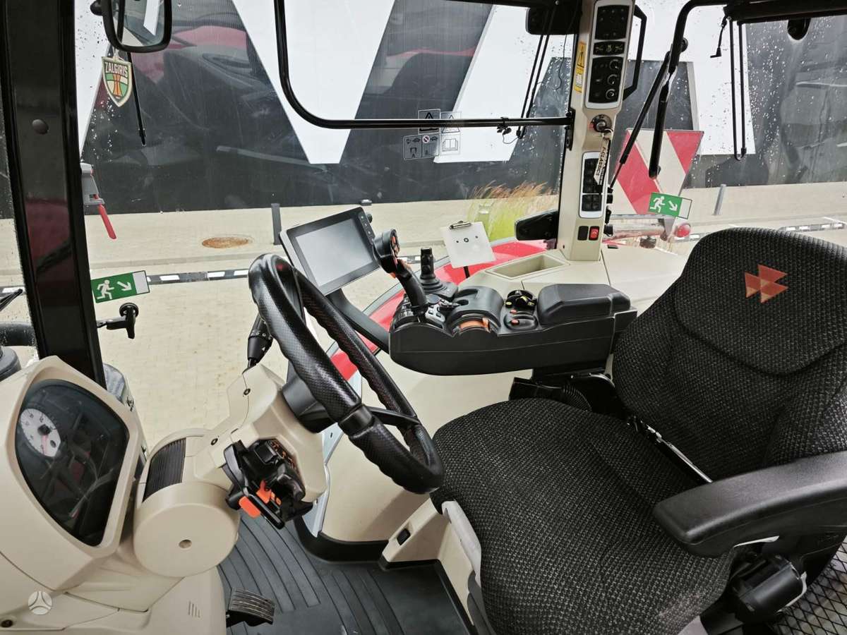 Massey Ferguson 8740, traktori
