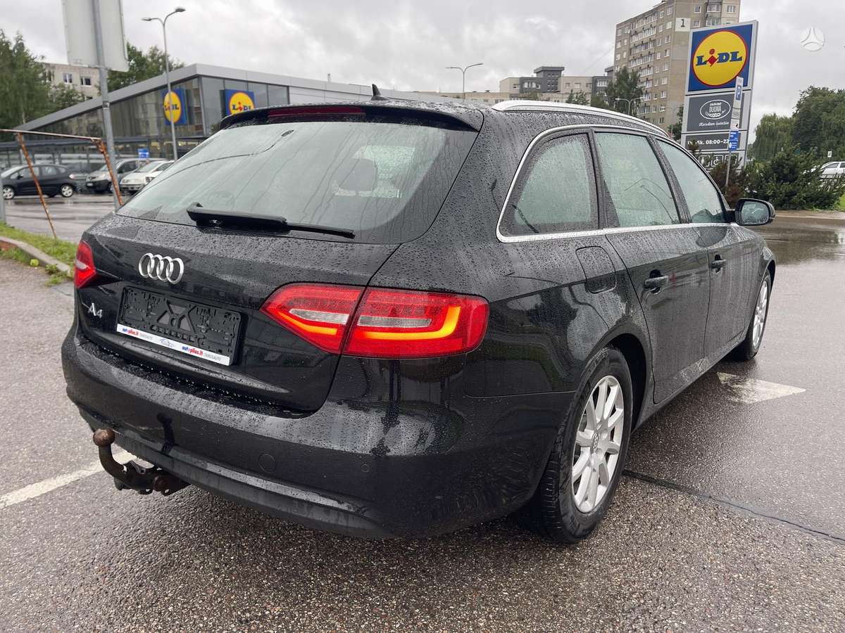 Audi A4, 2.0 l., Универсал